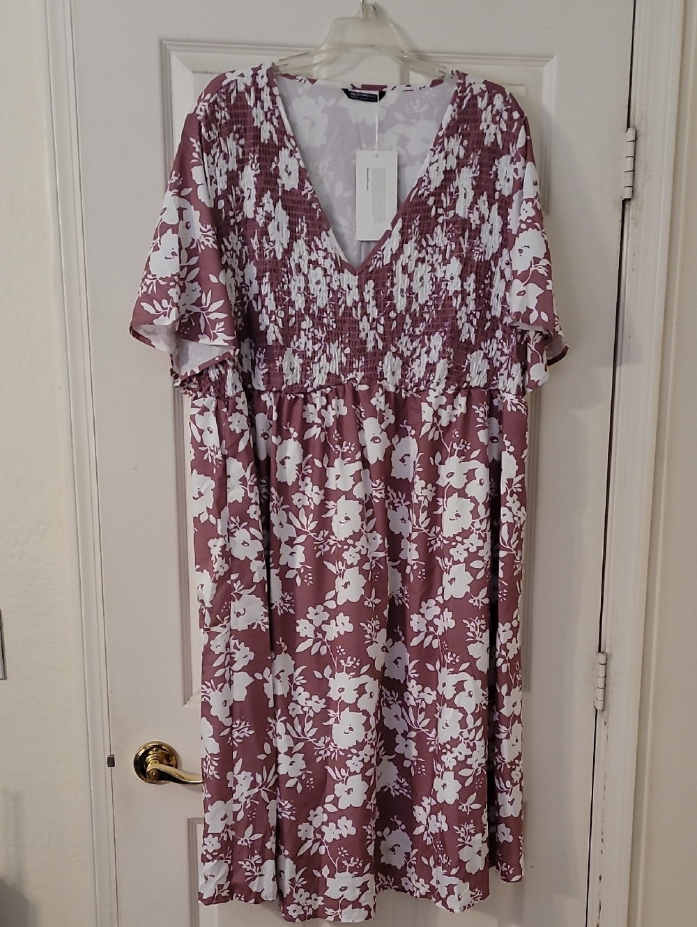 BloomChic Mauve & White Floral Top